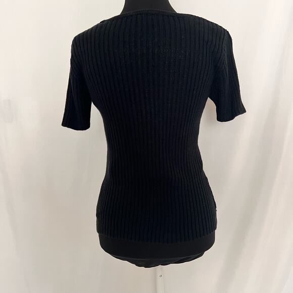 Carol Rose Black Knit Short Sleeve Top Size Medium - Picture 2 of 7